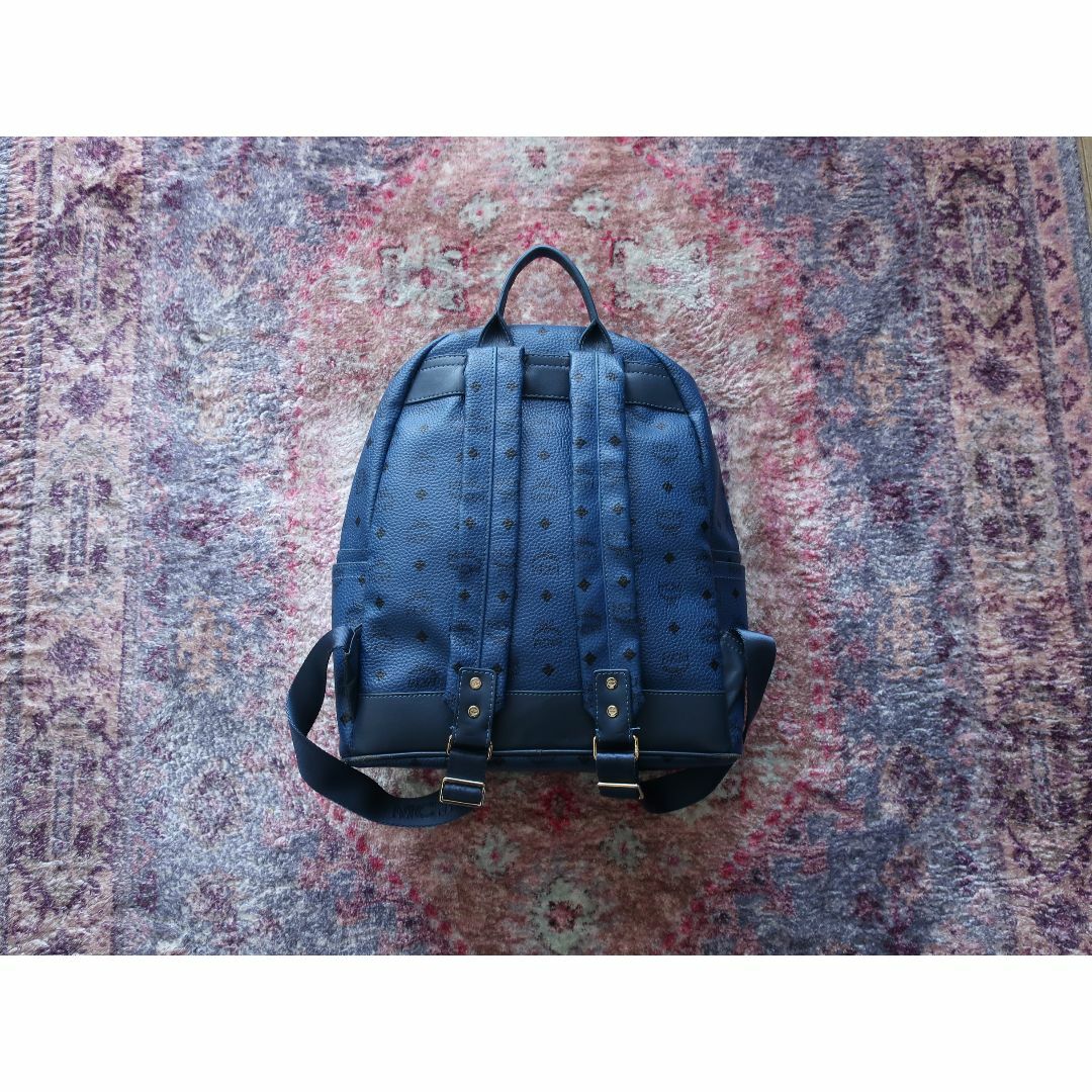 ☆人気 希少カラー MCM ヴィセトス スタッズ リュック ダークブルー ☆人気 希少カラー MCM ヴィセトス スタッズ リュック ダークブルー