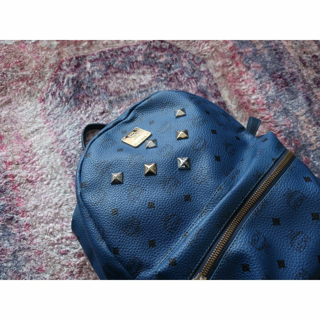 ☆人気 希少カラー MCM ヴィセトス スタッズ リュック ダークブルー ☆人気 希少カラー MCM ヴィセトス スタッズ リュック ダークブルー