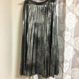 ザラ(ZARA)のチロル様 専用(ひざ丈スカート)