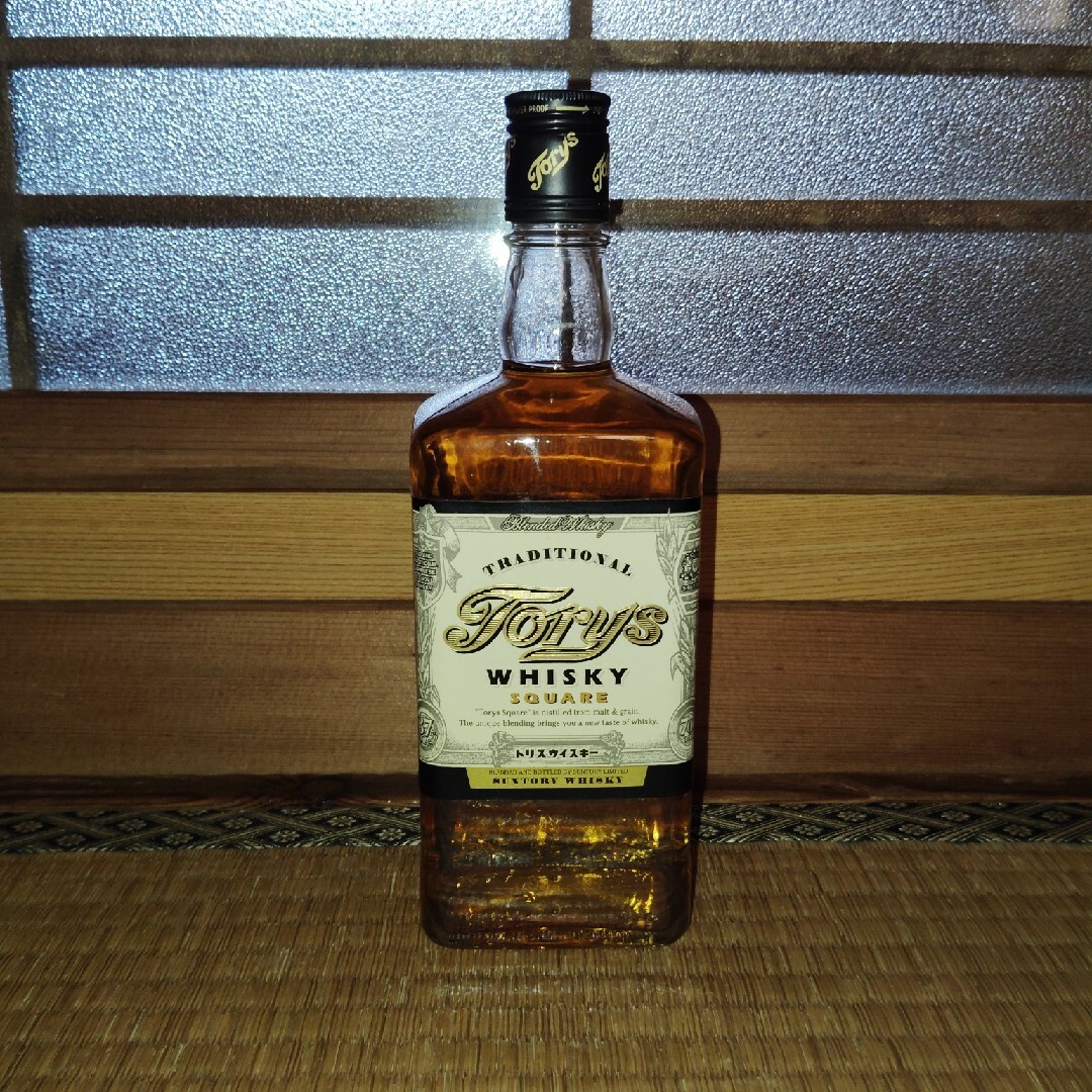 サントリー - 古酒 サントリー トリス ウィスキー 700ml 37%の サントリー - 古酒 サントリー トリス ウィスキー 700ml 37%の