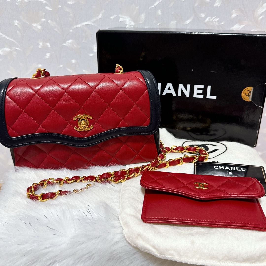 CHANEL - シャネル ミニマトラッセ ラムスキン チェーンショルダーバッグ レッド ゴールド