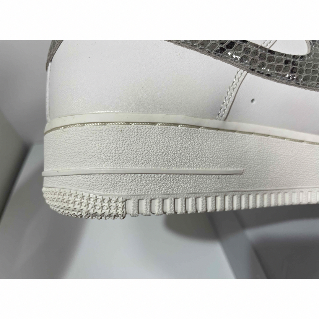 NIKE - 【新品】28㎝ナイキ ウィメンズ エア フォース 1 '07 蛇 NIKE - 【新品】28㎝ナイキ ウィメンズ エア フォース 1 '07 蛇