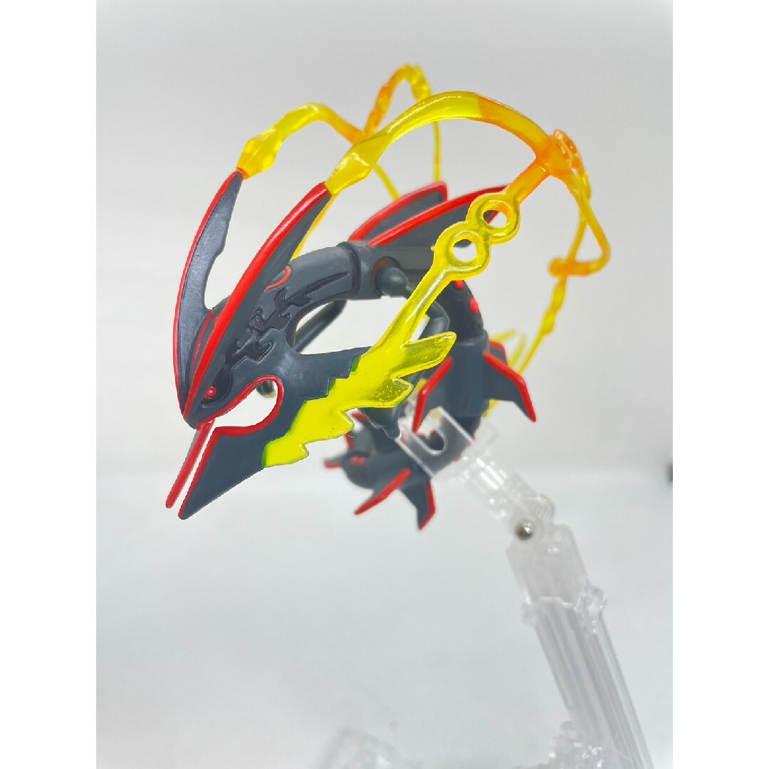 モンコレ メガレックウザ 色違いの通販 by そら's shop|ラクマ モンコレ メガレックウザ 色違いの通販 by そら's shop|ラクマ