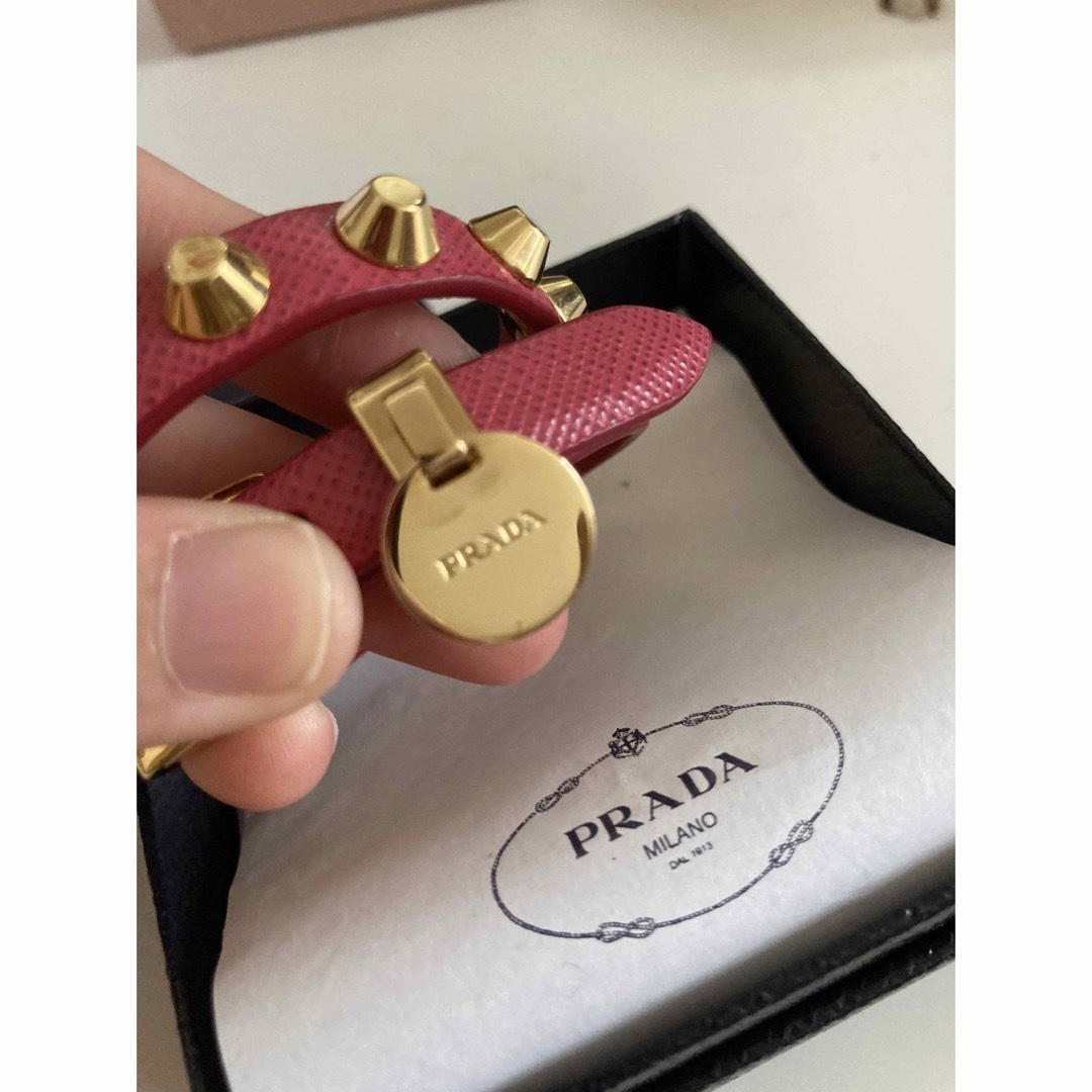 PRADA - PRADA バングル 革製の通販 by Y's shop|プラダならラクマ PRADA - PRADA バングル 革製の通販 by Y's shop|プラダならラクマ