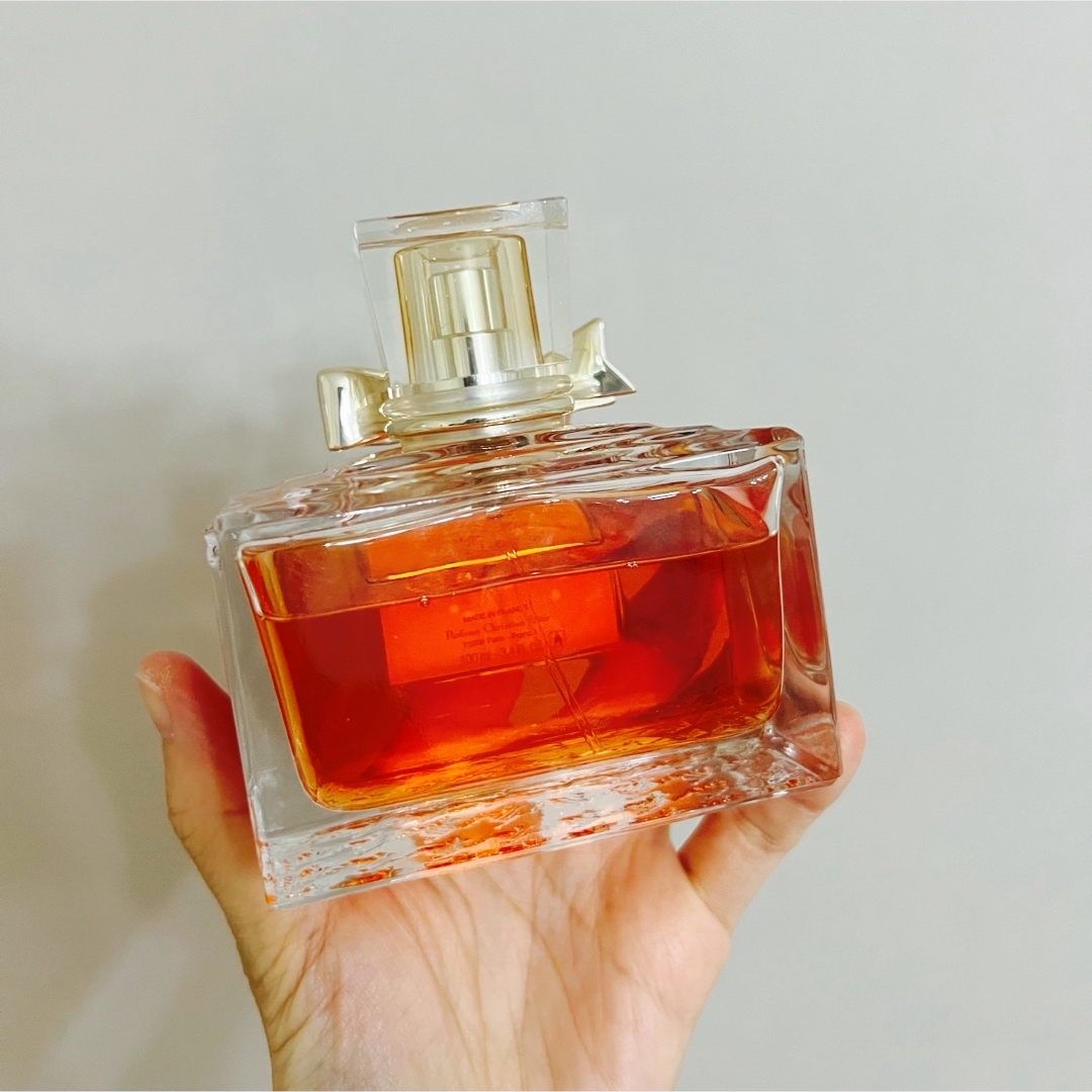 Miss Dior ミス ディオールオードゥ パルファン1 00ml 香水 Miss Dior ミス ディオールオードゥ パルファン1 00ml 香水