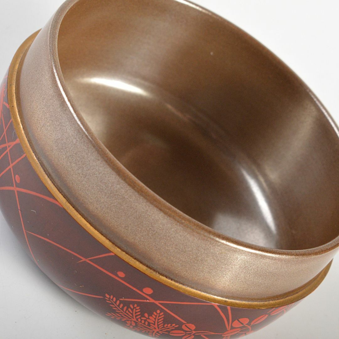 茶道具 漆塗 秋野蒔絵 内銀溜白粉解香合 在銘 共箱 D R7406の 茶道具 漆塗 秋野蒔絵 内銀溜白粉解香合 在銘 共箱 D R7406の