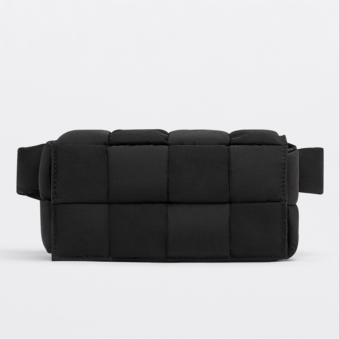 BOTTEGA VENETA ボッテガ パデッドテックカセット バッグ ミニ BOTTEGA VENETA ボッテガ パデッドテックカセット バッグ ミニ