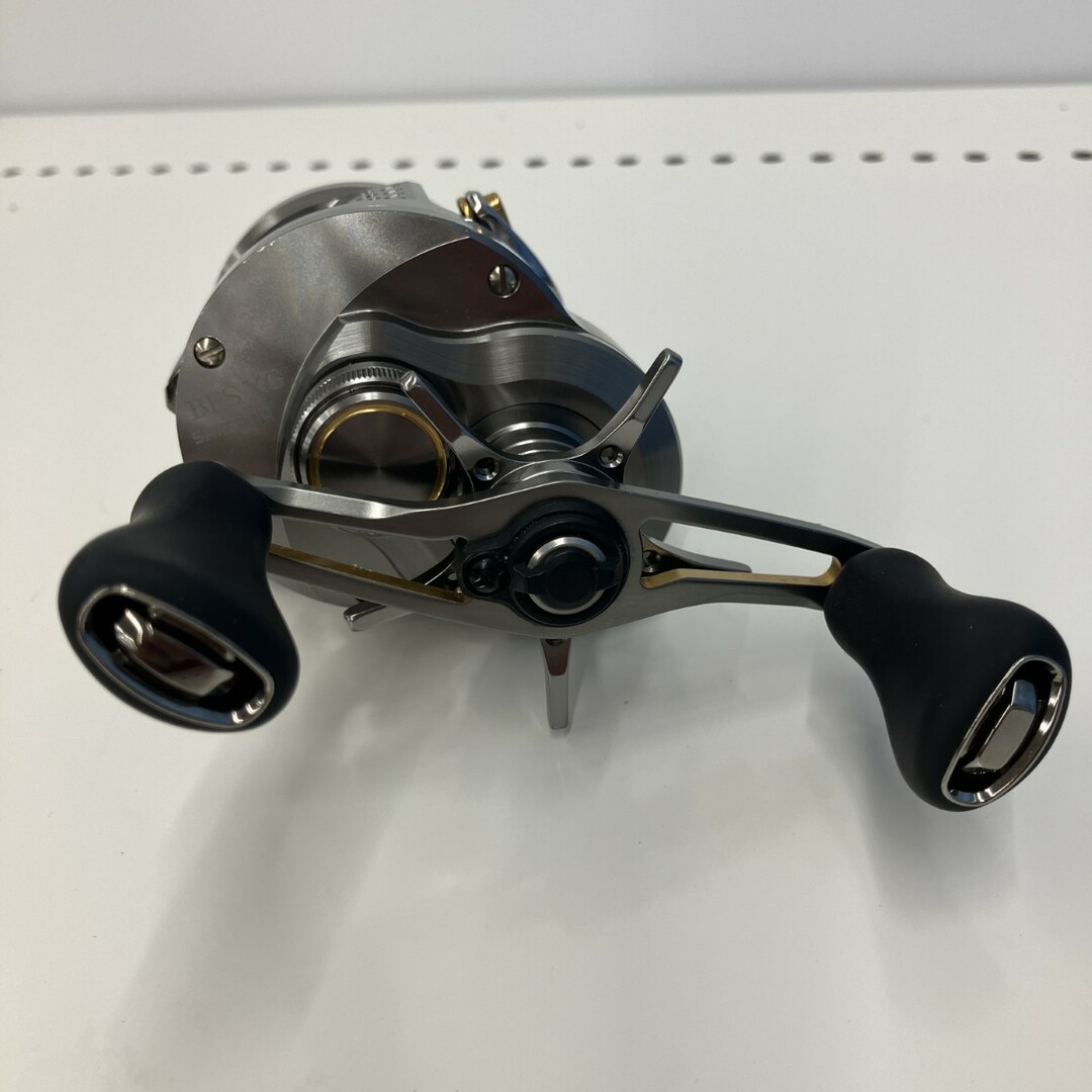 SHIMANO - 釣り用品 リール ベイトリール SHIMANO 23カルカッタ SHIMANO - 釣り用品 リール ベイトリール SHIMANO 23カルカッタ
