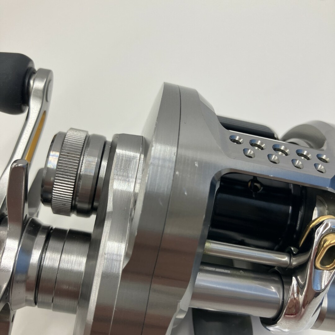 SHIMANO - 釣り用品 リール ベイトリール SHIMANO 23カルカッタ SHIMANO - 釣り用品 リール ベイトリール SHIMANO 23カルカッタ