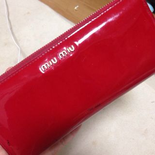 ミュウミュウ(miumiu)のmiu miu 財布＊難あり(財布)