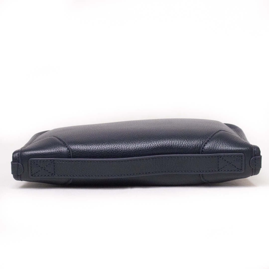 新品 SONNE バッグ レザー2WAYショルダーバッグ CLAUDIO NVY