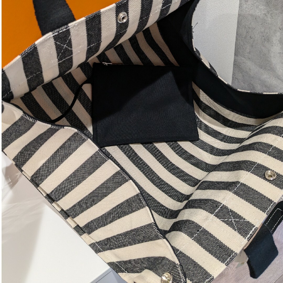 HERMES - 新品タグ付き HERMES カンヌMM バッグ エルメス CANNES HERMES - 新品タグ付き HERMES カンヌMM バッグ エルメス CANNES