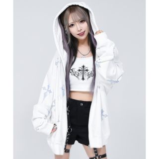 REFLEM/レフレム』クロス総柄ラインストーンZIPパーカー なくな REFLEM/レフレム』クロス総柄ラインストーンZIPパーカー なくな