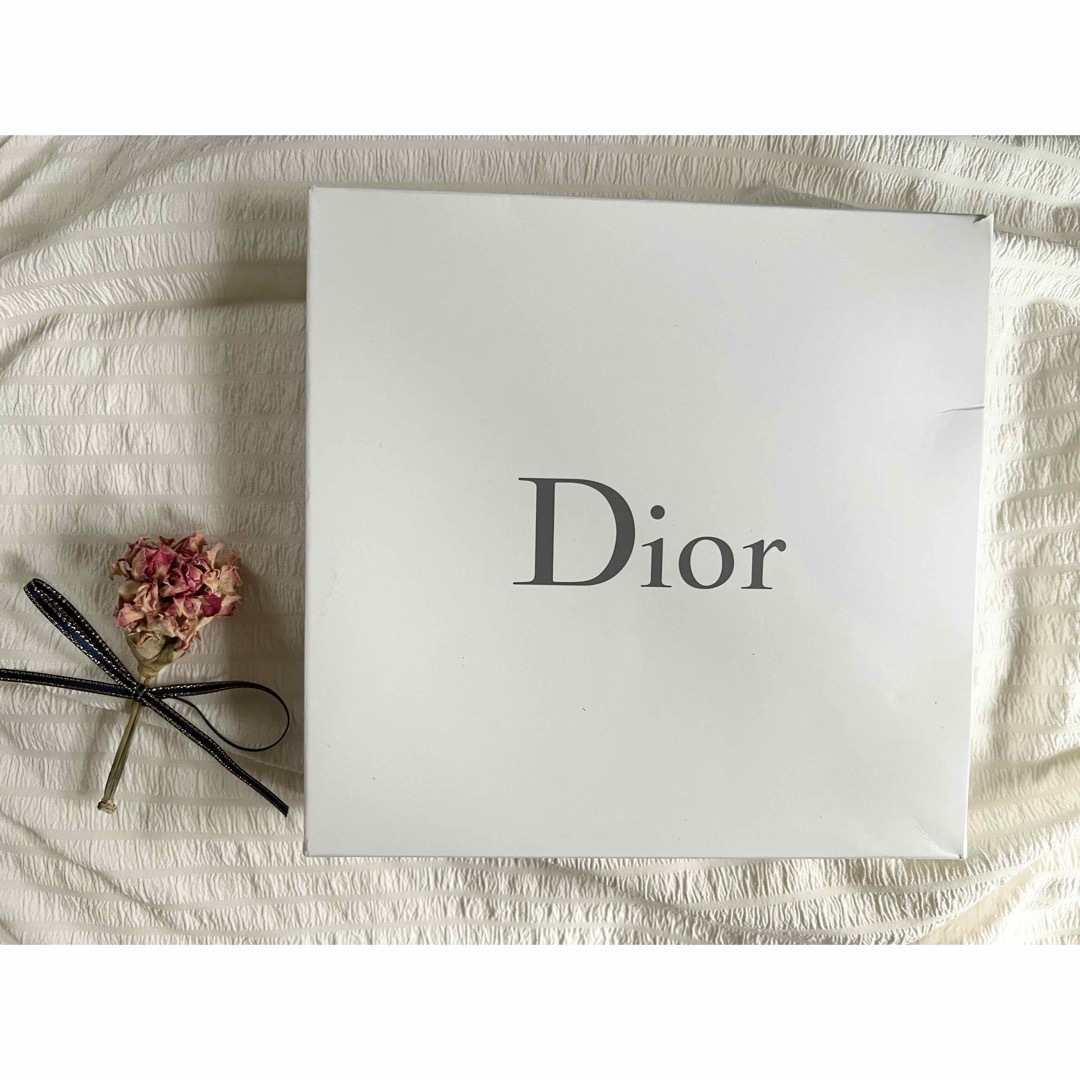 Dior - 【新品未使用】クリスチャンディオール口紅香水ポーチ3点 Dior - 【新品未使用】クリスチャンディオール口紅香水ポーチ3点