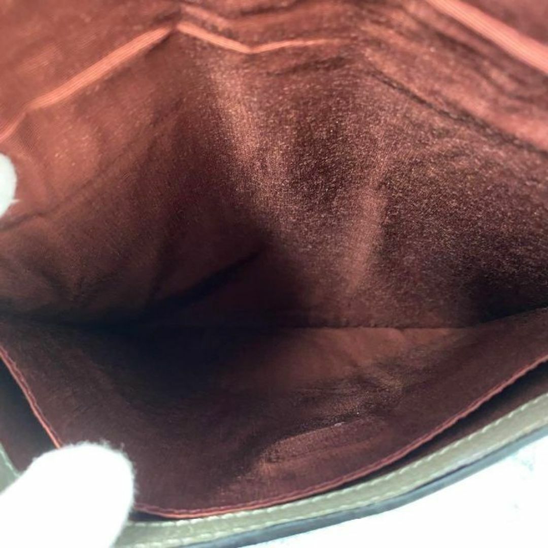 LOEWE ロエベ カーフ ショルダーバッグ レザー カーキ ヴィンテージ LOEWE ロエベ カーフ ショルダーバッグ レザー カーキ ヴィンテージ