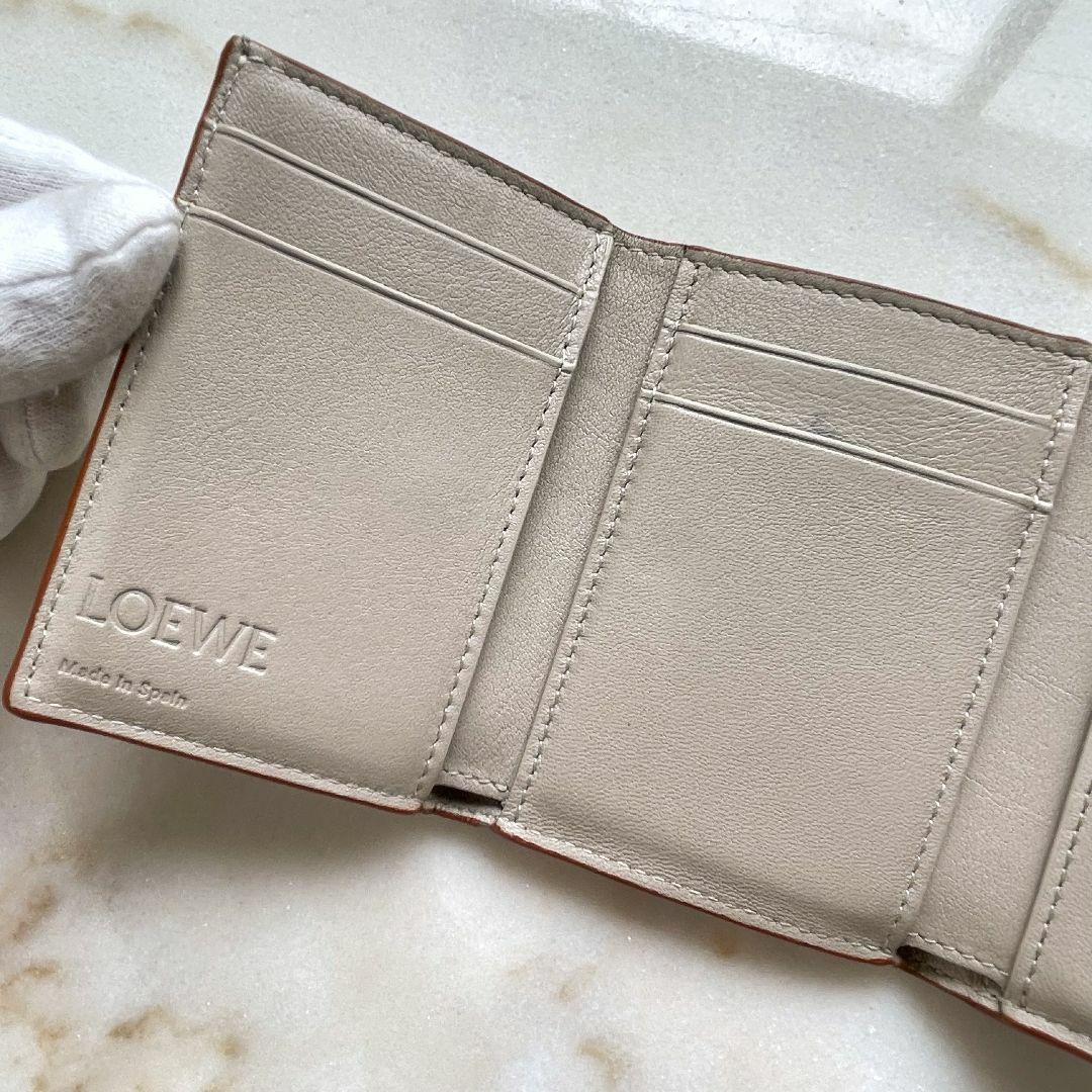 LOEWE ロエベ スモールトライフォールド コンパクト ミニ財布 LOEWE ロエベ スモールトライフォールド コンパクト ミニ財布