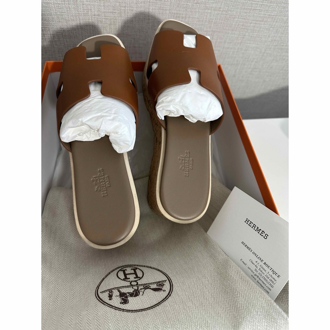 HERMES - 激レア! 未使用 エルメス サンダル 人気完売色 厚底 HERMES - 激レア! 未使用 エルメス サンダル 人気完売色 厚底