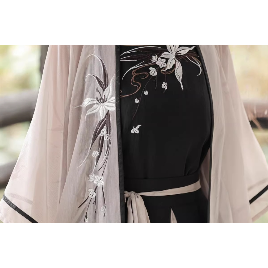 鈴兰烟 对襟衫半裙 刺繍入り 新中式 改良 日常 中華漢服　H11＃ 鈴兰烟 对襟衫半裙 刺繍入り 新中式 改良 日常 中華漢服 H11