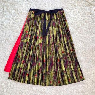 COMME des GARCONS(サテン ・ ロングスカート)のフリマ COMME des GARCONS(サテン ・ ロングスカート)のフリマ