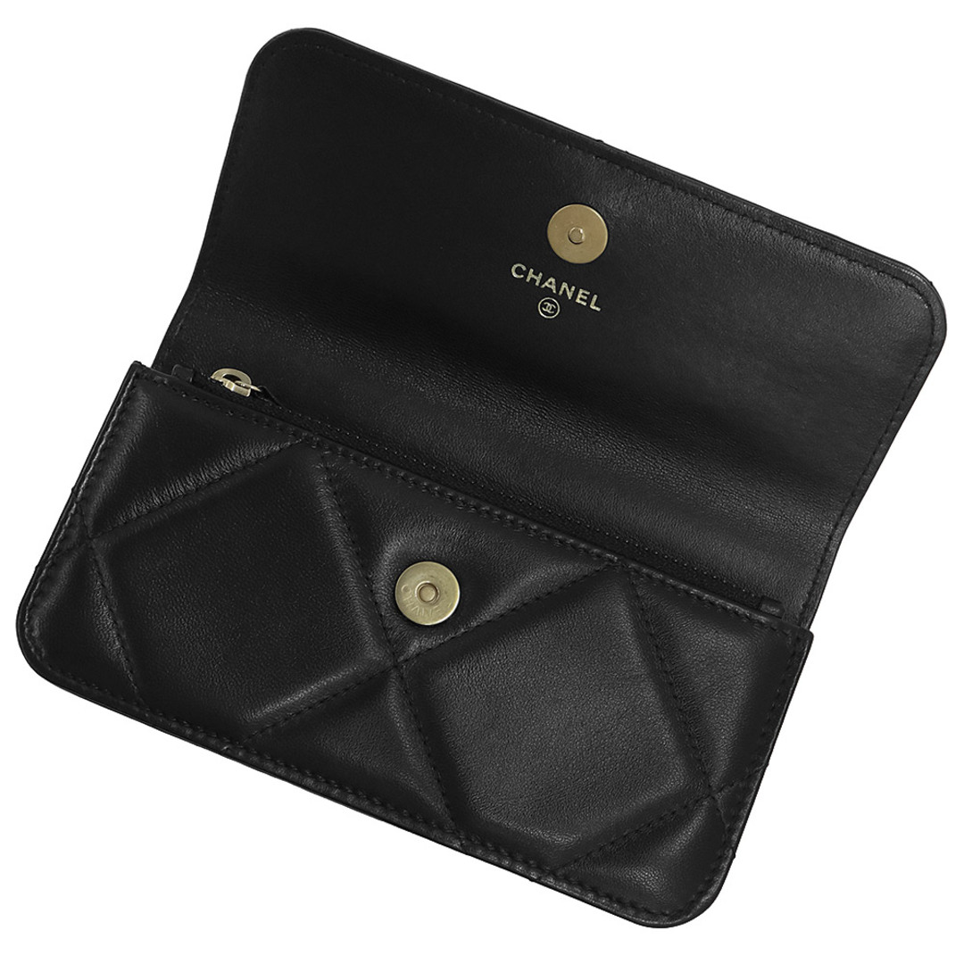 CHANEL - シャネル 19 ナインティーン ココマーク マトラッセ CHANEL - シャネル 19 ナインティーン ココマーク マトラッセ