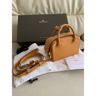 DELVAUX - 新品箱付き デルヴォー DELVAUX クールボックスナノ DELVAUX - 新品箱付き デルヴォー DELVAUX クールボックスナノ