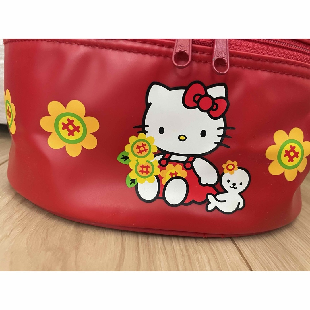 ハローキティ - キティちゃん レトロ ポーチの通販 by raku ハローキティ - キティちゃん レトロ ポーチの通販 by raku