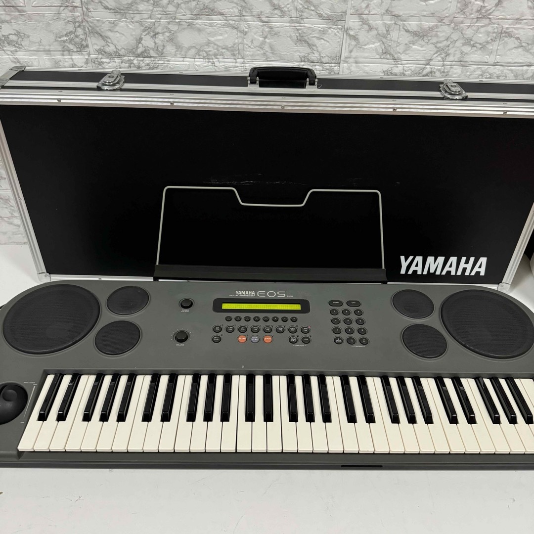 YAMAHA ヤマハ EOS B200 デジタルシンセサイザー ハードケース付属 YAMAHA ヤマハ EOS B200 デジタルシンセサイザー ハードケース付属