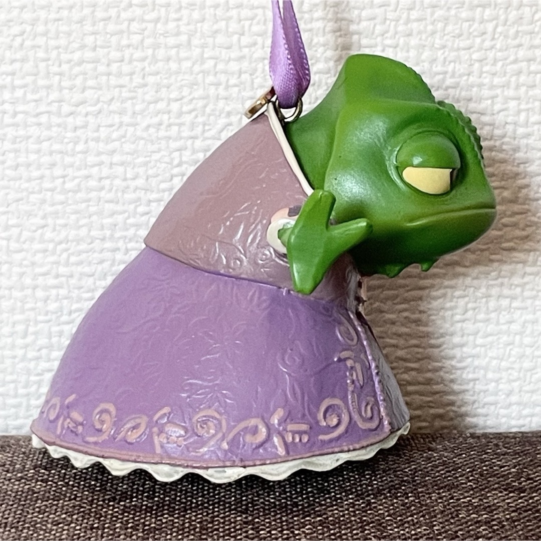 ディズニーストア 塔の上のラプンツェル パスカル オーナメント ディズニーストア 塔の上のラプンツェル パスカル オーナメント