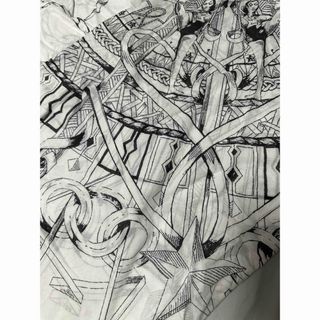 Alexander McQueen(ストール)のフリマアイテム一覧 Alexander McQueen(ストール)のフリマアイテム一覧