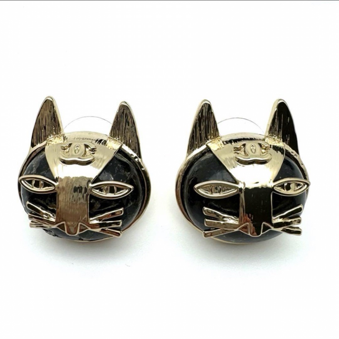 CHANEL - CHANEL シャネル B19 ココマーク ネコモチーフピアス CHANEL - CHANEL シャネル B19 ココマーク ネコモチーフピアス