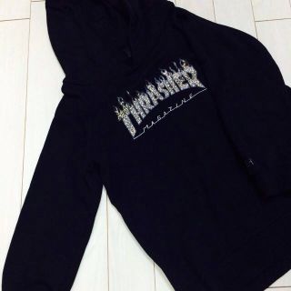 イーハイフンワールドギャラリー(E hyphen world gallery)のTHRASHER×EhwgBig/PK(パーカー)