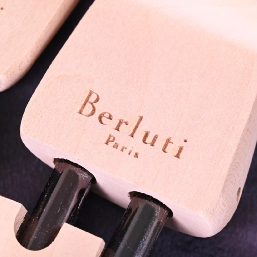 BERLUTI - 本物 新品 ベルルッティ 極希少 スクリット彫刻 木製 BERLUTI - 本物 新品 ベルルッティ 極希少 スクリット彫刻 木製