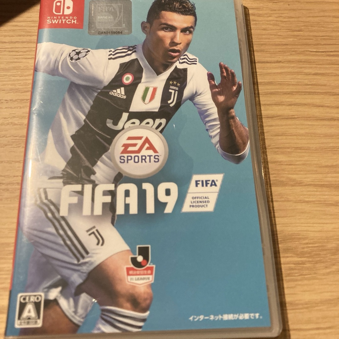 Nintendo Switch(ニンテンドースイッチ)のFIFA 19 STANDARD EDITION 動作品 エンタメ/ホビーのゲームソフト/ゲーム機本体(携帯用ゲームソフト)の商品写真