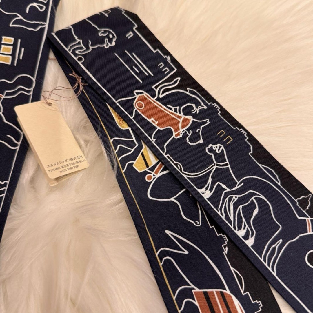 HERMES - 【新品未使用】エルメス ツイリー パリジャンの犬 2本 HERMES - 【新品未使用】エルメス ツイリー パリジャンの犬 2本