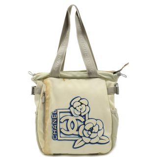CHANEL(トートバッグ ・ ホワイト/白色系)のフリマアイテム一覧 CHANEL(トートバッグ ・ ホワイト/白色系)のフリマアイテム一覧