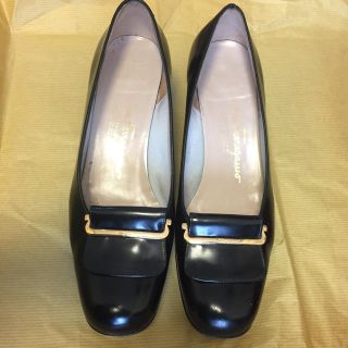 サルヴァトーレフェラガモ(Salvatore Ferragamo)の売り切れました(ハイヒール/パンプス)