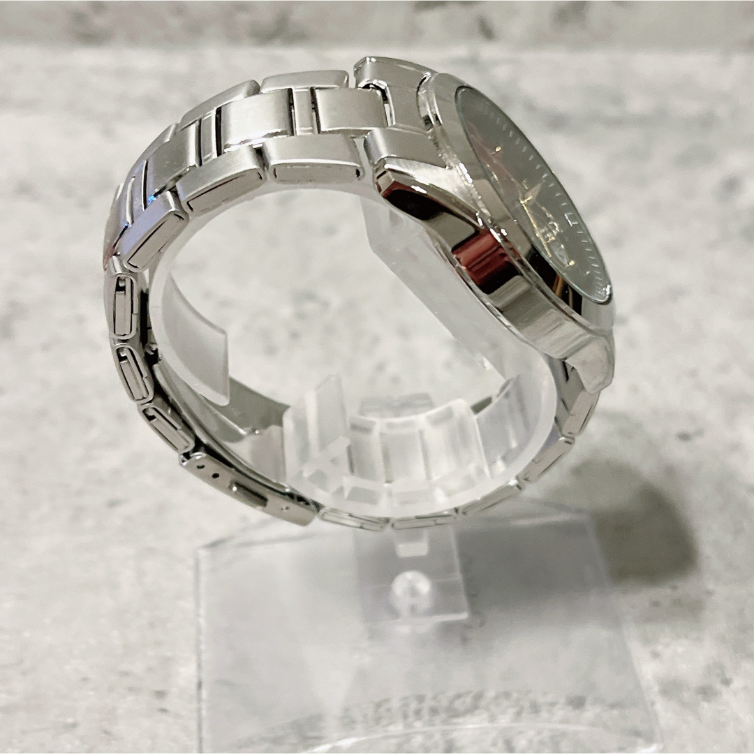 SEIKO - 美品 SEIKO ONE PIECE FILM RED ワンピース 腕時計の SEIKO - 美品 SEIKO ONE PIECE FILM RED ワンピース 腕時計の