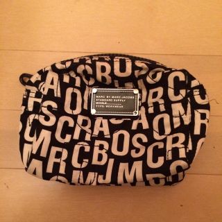 マークバイマークジェイコブス(MARC BY MARC JACOBS)のマークバイ❥ロゴポーチ(ポーチ)