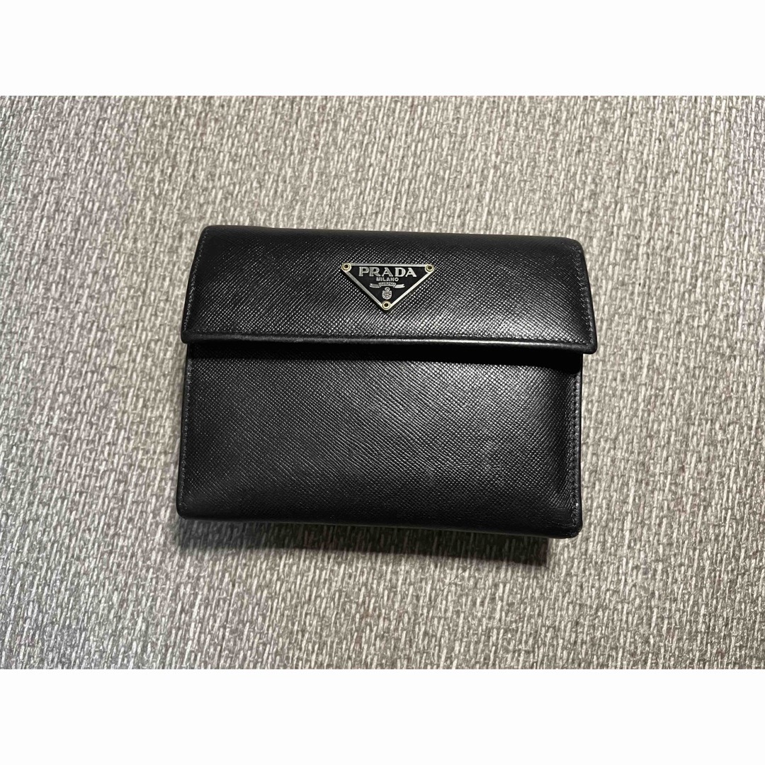 【付属品完備】プラダ　三つ折り財布　三角ロゴ　ブラック