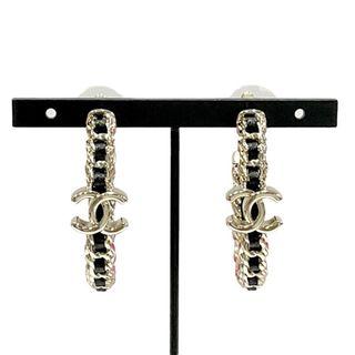 CHANEL(レザー ・ ピアス)のフリマアイテム一覧 CHANEL(レザー ・ ピアス)のフリマアイテム一覧