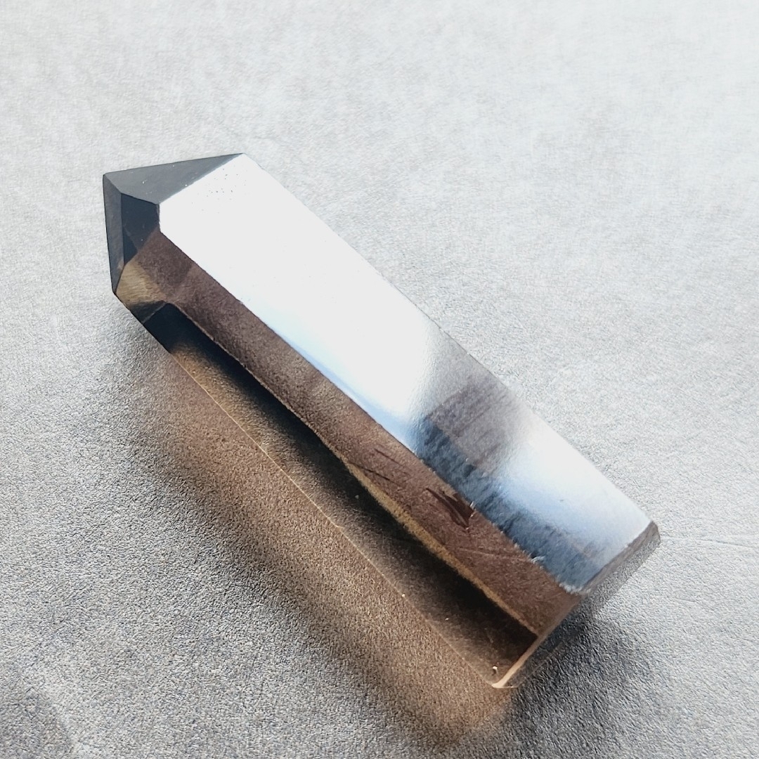 一点物】ライトニング 水晶 雷水晶 六角柱 ポイント ✩.*˚天然石 一点物】ライトニング 水晶 雷水晶 六角柱 ポイント ✩.*˚天然石