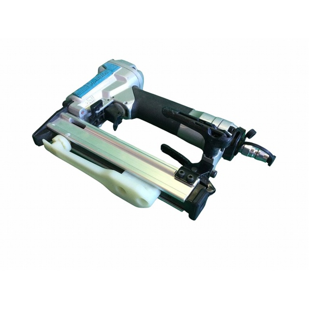 ☆中古品☆makita マキタ 常圧エアタッカー AT1025A 本体+パーツ ☆中古品☆makita マキタ 常圧エアタッカー AT1025A 本体+パーツ