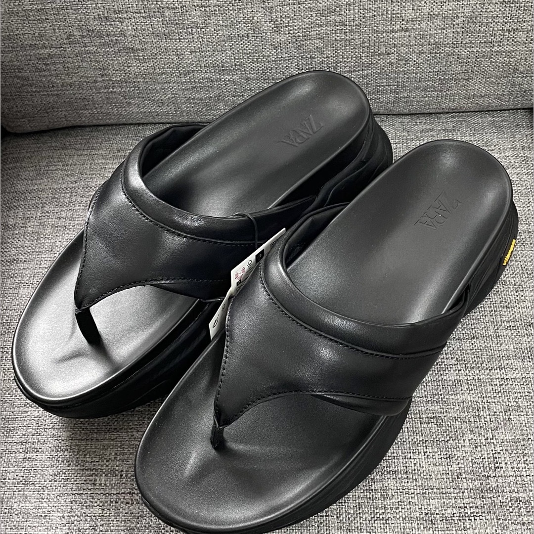 ZARA - ZARA ザラ VIBRAM レザーサンダル 43 27.6cmの通販 by ZARA - ZARA ザラ VIBRAM レザーサンダル 43 27.6cmの通販 by