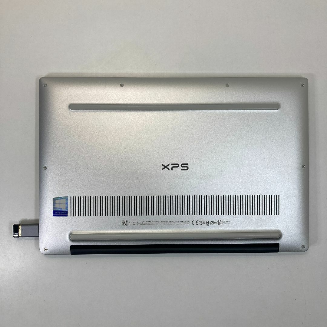 DELL XPS ノートパソコン Windows11 （T72）