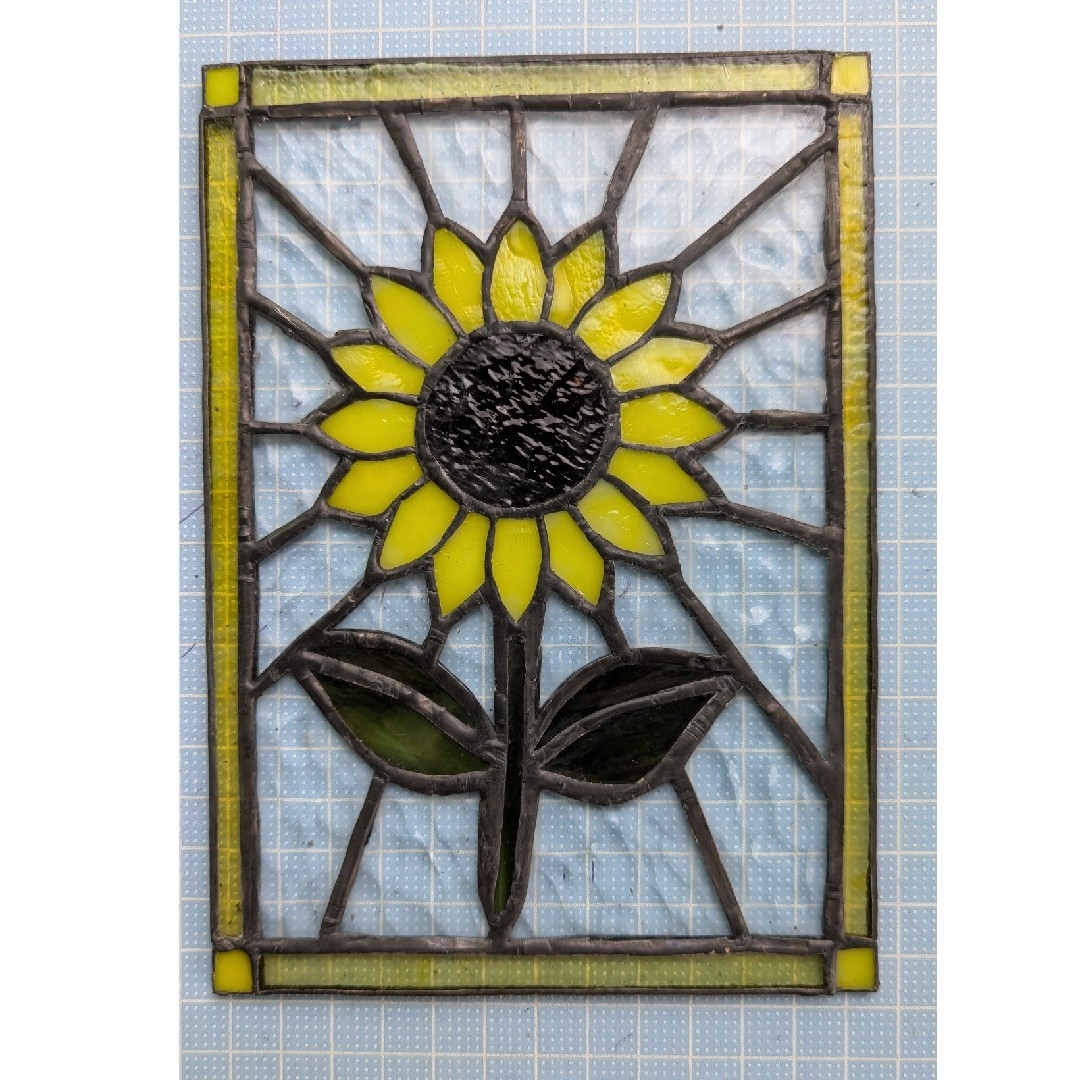 ハンドメイド】ステンドグラス パネル ひまわりの通販 by ハンドメイド】ステンドグラス パネル ひまわりの通販 by