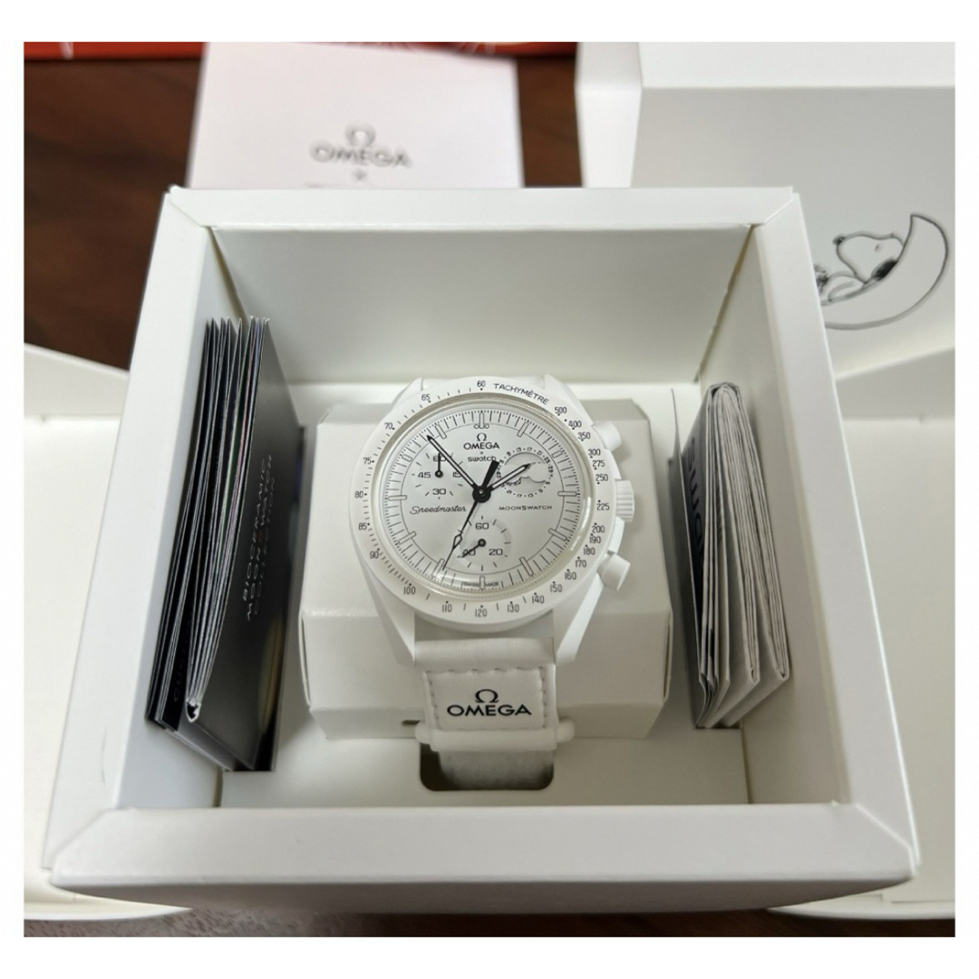 Snoopy x OMEGA x Swatch MoonSwatch 白 時計 Snoopy x OMEGA x Swatch MoonSwatch 白 時計