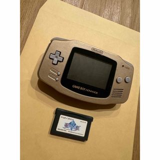 ゲームボーイアドバンス(携帯用ゲーム機本体 ・ ゴールド/金色 ゲームボーイアドバンス(携帯用ゲーム機本体 ・ ゴールド/金色