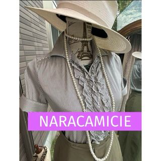 ナラカミーチェ(NARACAMICIE)の綺麗なお姉さんのナラカミーチェスタイリッシュフリルブラウス(シャツ/ブラウス(半袖/袖なし))