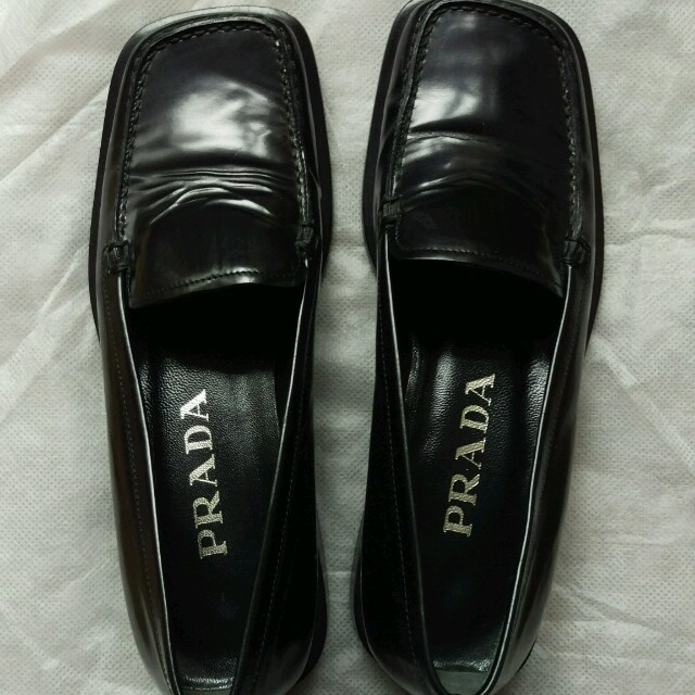 PRADA - 値下げしました！PRADA ローファー の通販 by kuro1206's shop｜プラダならラクマ