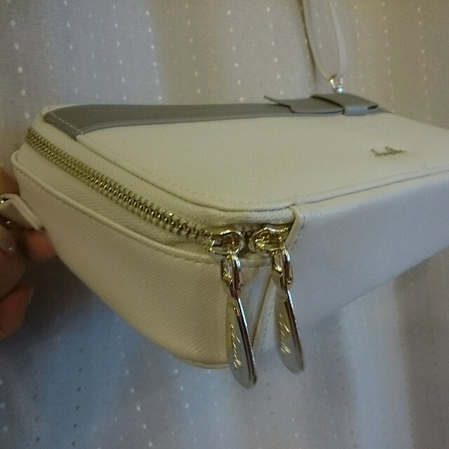 dazzlin(ダズリン)の☆dazzlinショルダー財布バッグ美品 レディースのバッグ(ショルダーバッグ)の商品写真